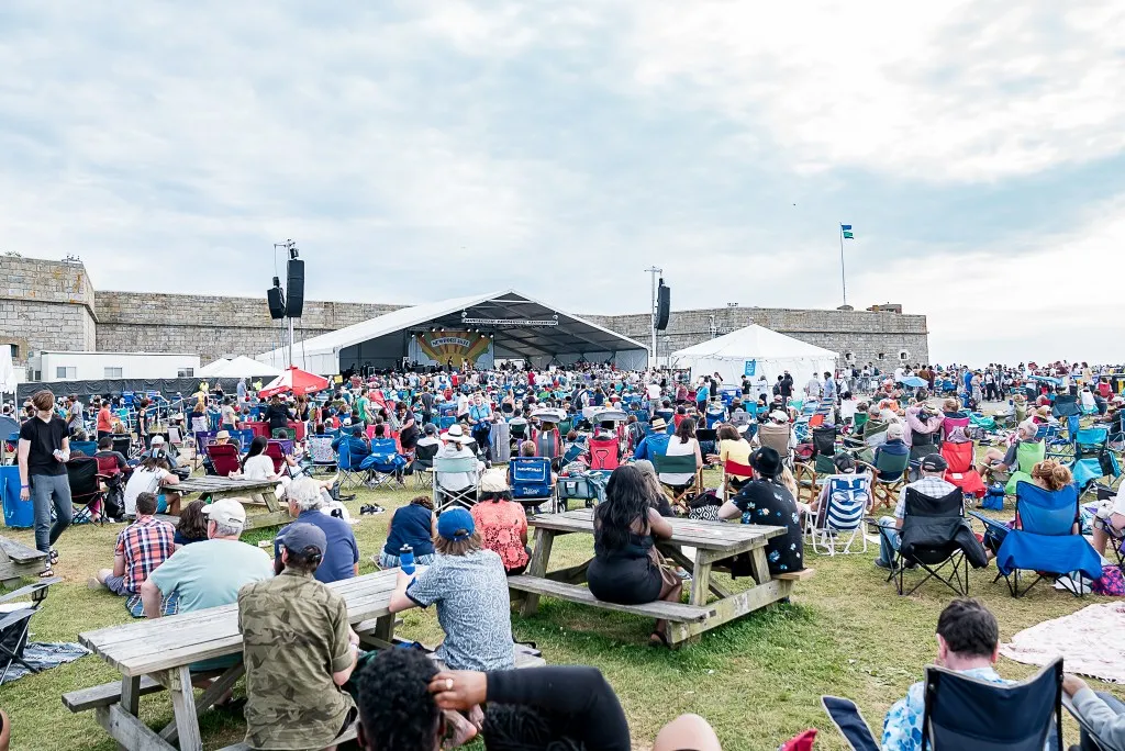 Newport Jazz Festival é realizado com público nos EUA nesse final de semana