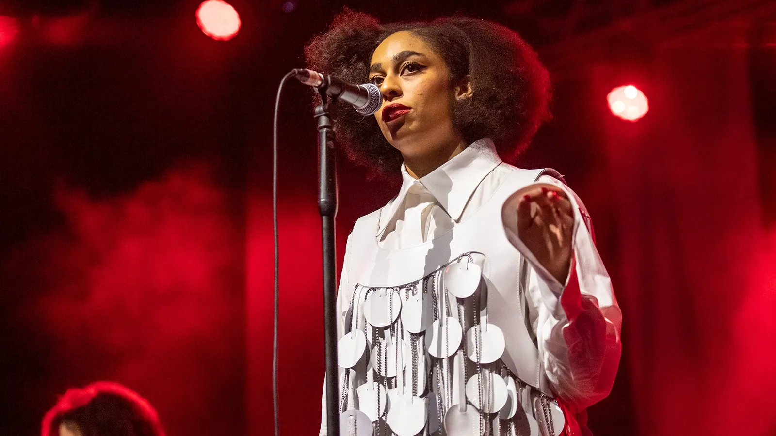 Celeste apresenta "Some Goodbyes Come With Hellos" para o Women In Jazz
