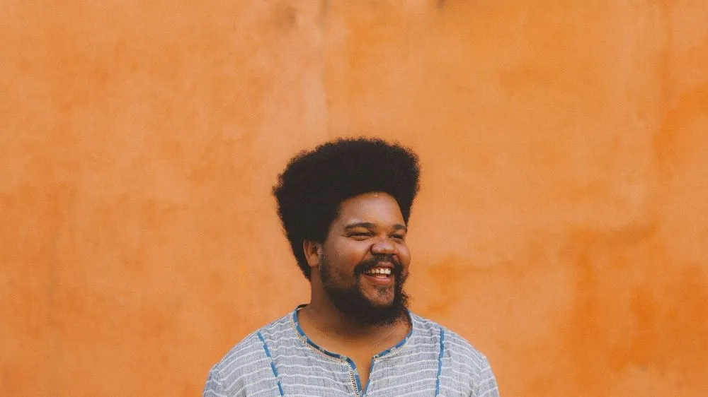 'Encontro a vida a partir do piano e o piano a partir da vida', divide o músico Amaro Freitas