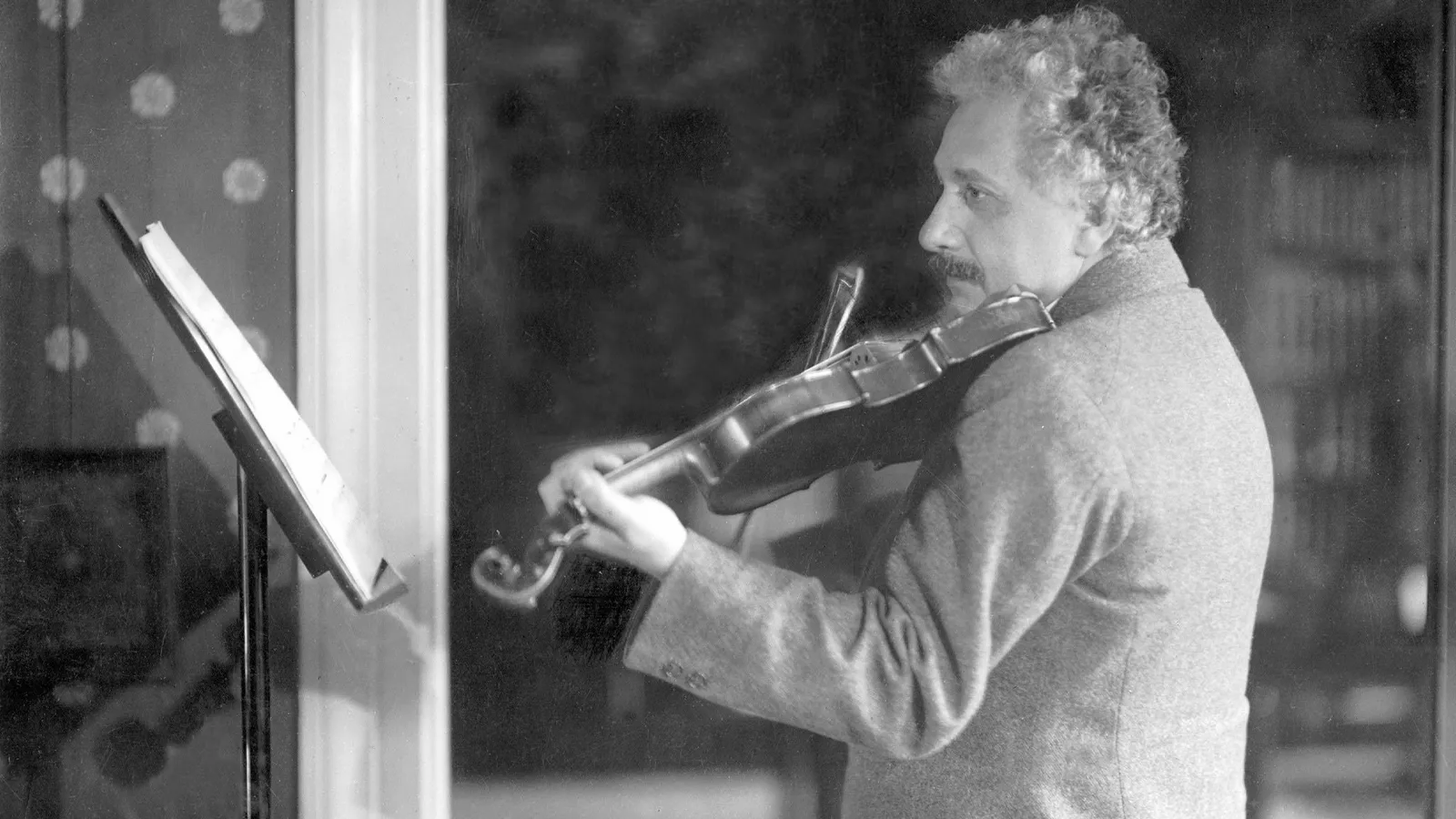 A história de amor de Einstein com "Lina" — o seu adorado violino