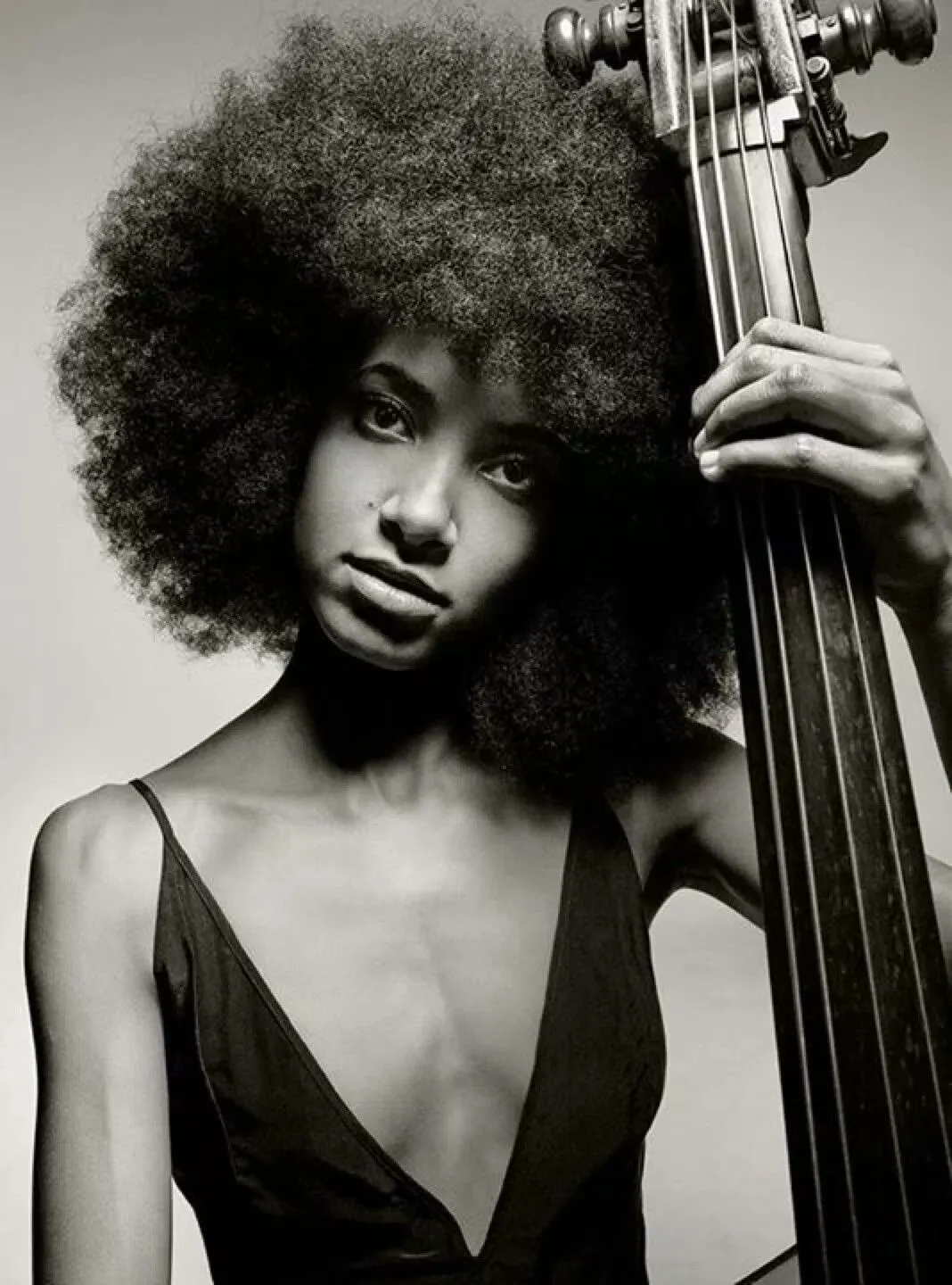 Foto: Esperanza Spalding - Reprodução /Google Imagens
